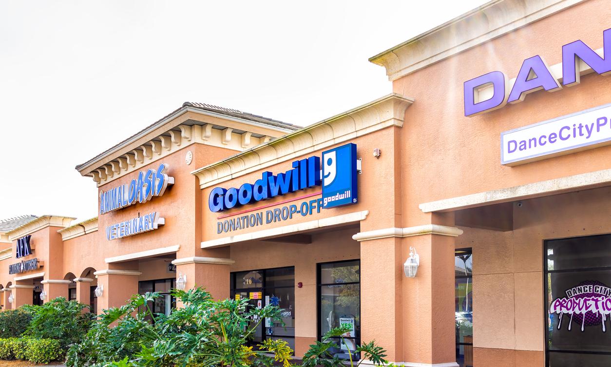 5 of the Best Thrift Stores in Orlando, Florida