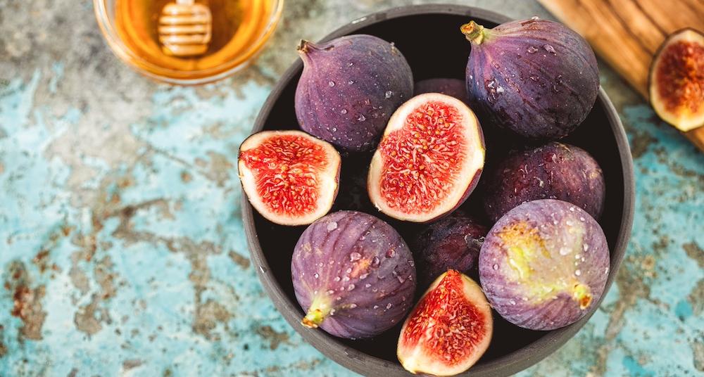 Picture of Should You Feed Your Dog Figs, or Are They Dangerous?