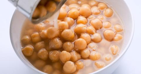 What Do Chickpeas Taste Like? They're a Popular Ingredient
