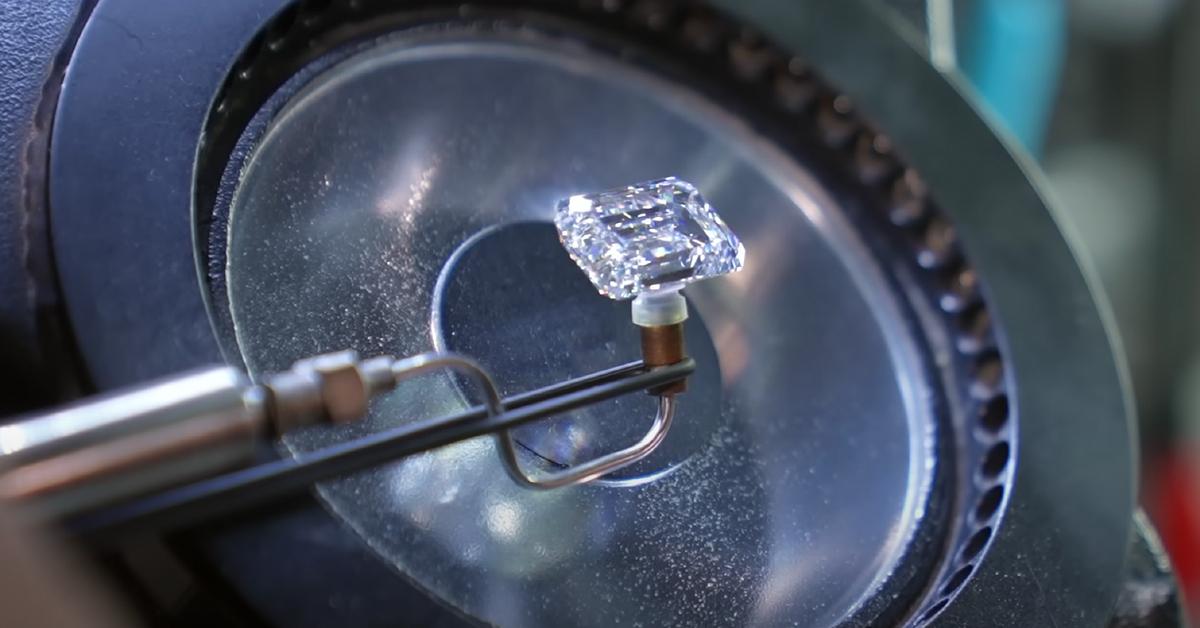 Moissanite Diamond: Shimmer with Moral Brightness