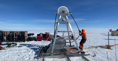 A hot water drilling rig placed by researchers to drill into Thwaites Glacier. (Cover Image Source: British Antarctic Survey)