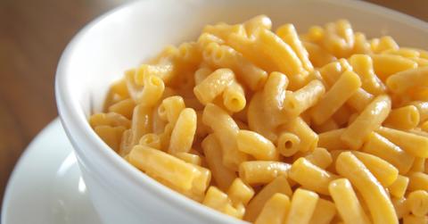 Bowl of Kraft mac and cheese