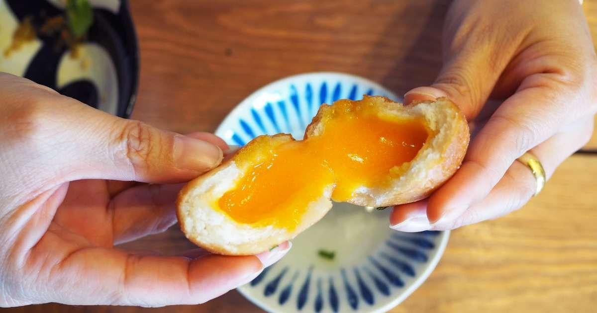 A fried yolk custard lava bun (Representative Cover Image Source: Getty Images | Theerawan Bangpran)