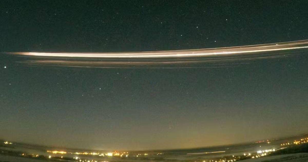 A 30-second exposure taken from Collm, Saxony, showing a Falcon 9 upper stage re-entering the atmosphere above Berlin, Germany, on 19 February 2025. (Cover Image Source: University of Melbourne/Gerd Baumgarten)