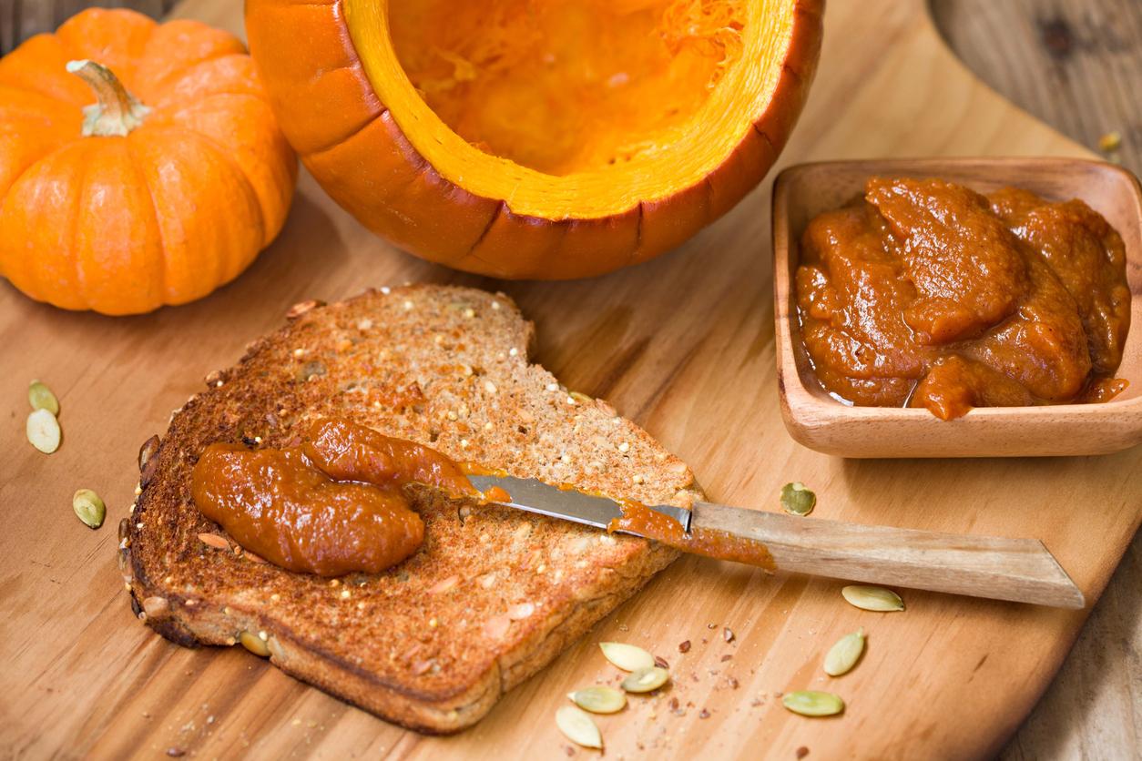 Pumpkin butter spread on toast 