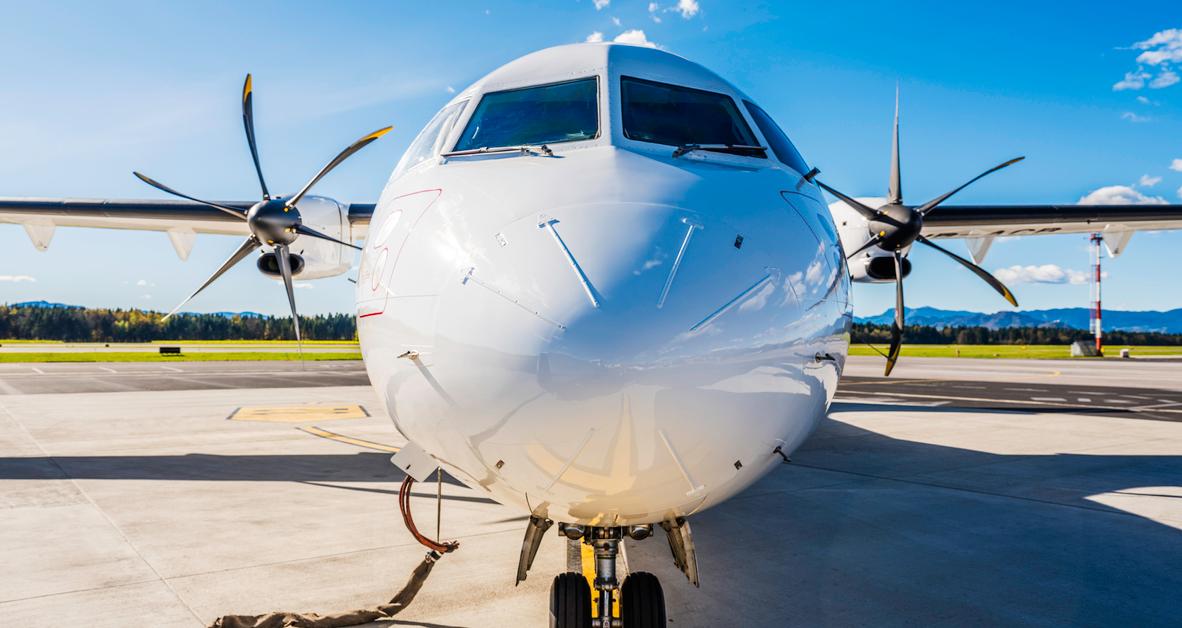 How Does an Electric Plane Work? What You Need to Know About Battery ...