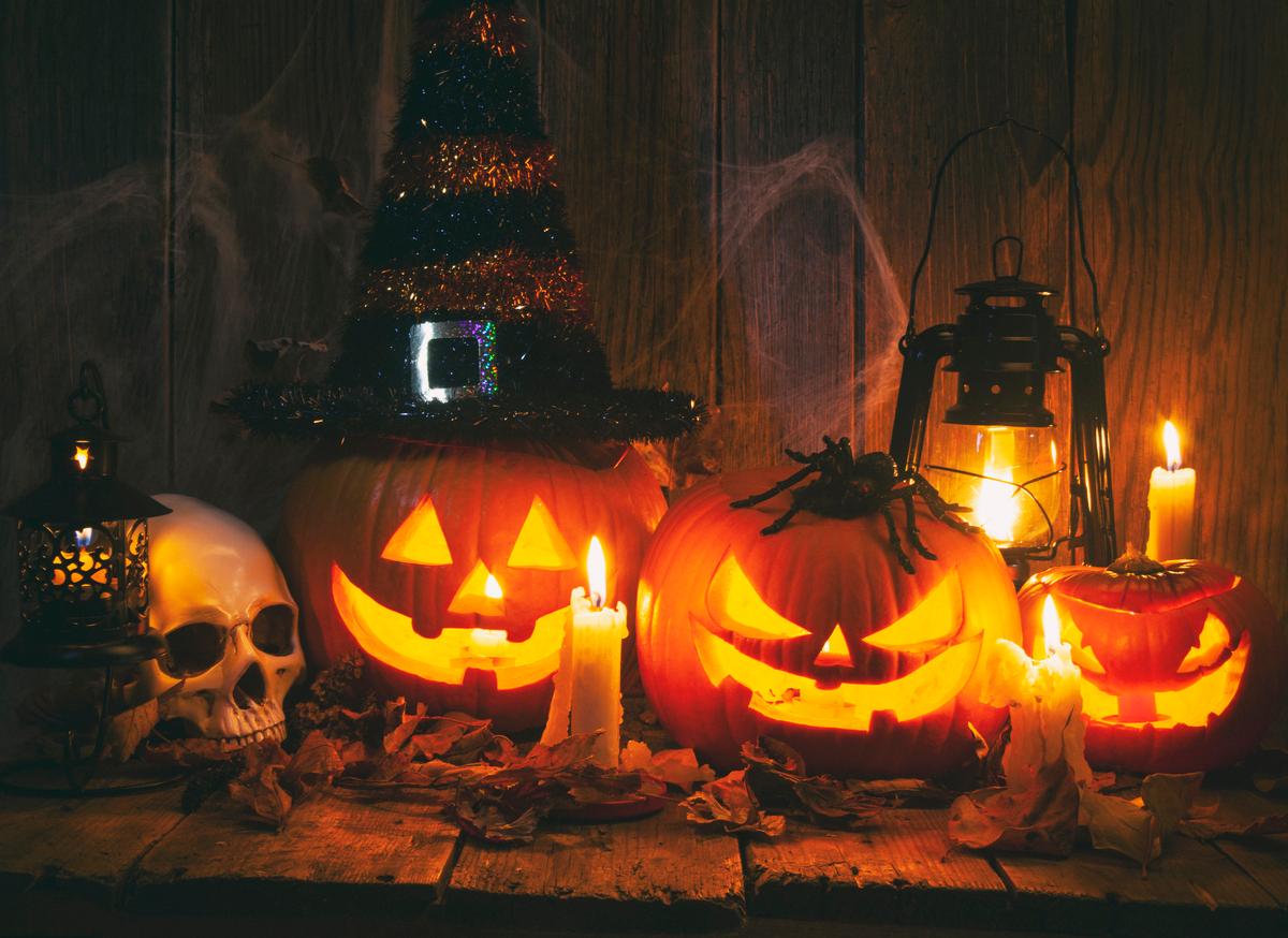 21 Zero Waste Halloween Decorations - Honestly Modern