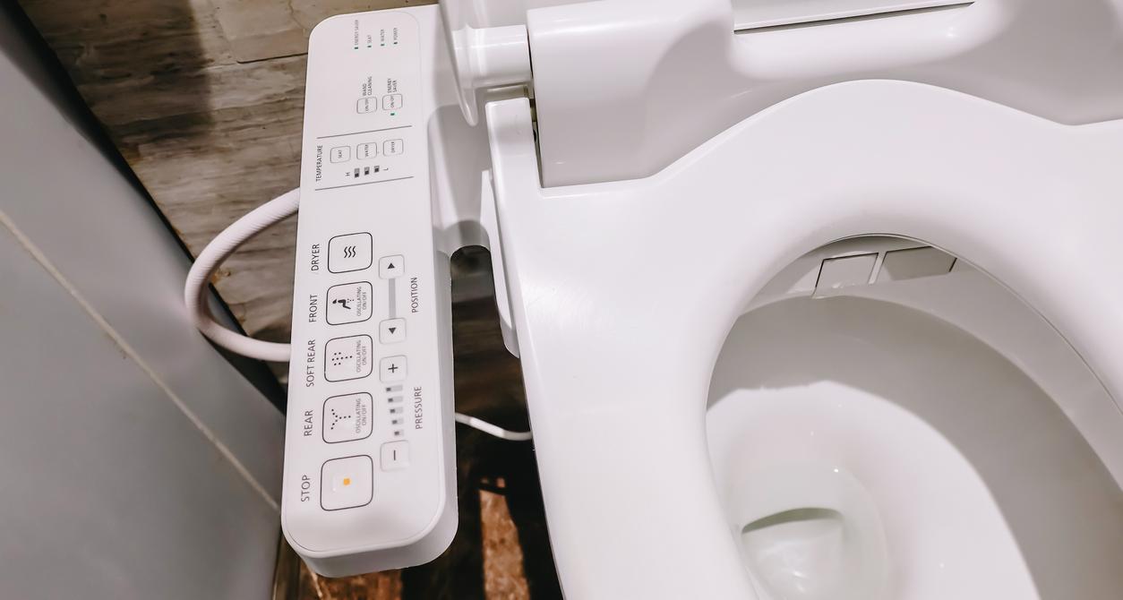 how-much-water-is-used-to-flush-a-toilet