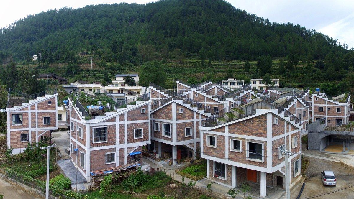 rural-chinese-village-rebuilt-with-eco-friendly-homes-and-rooftop-gardens