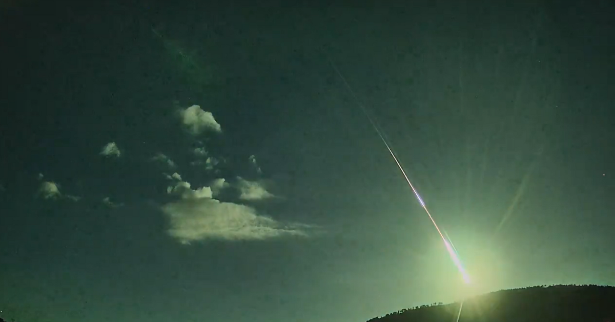 Comet fragment captured over Cáceres, Spain