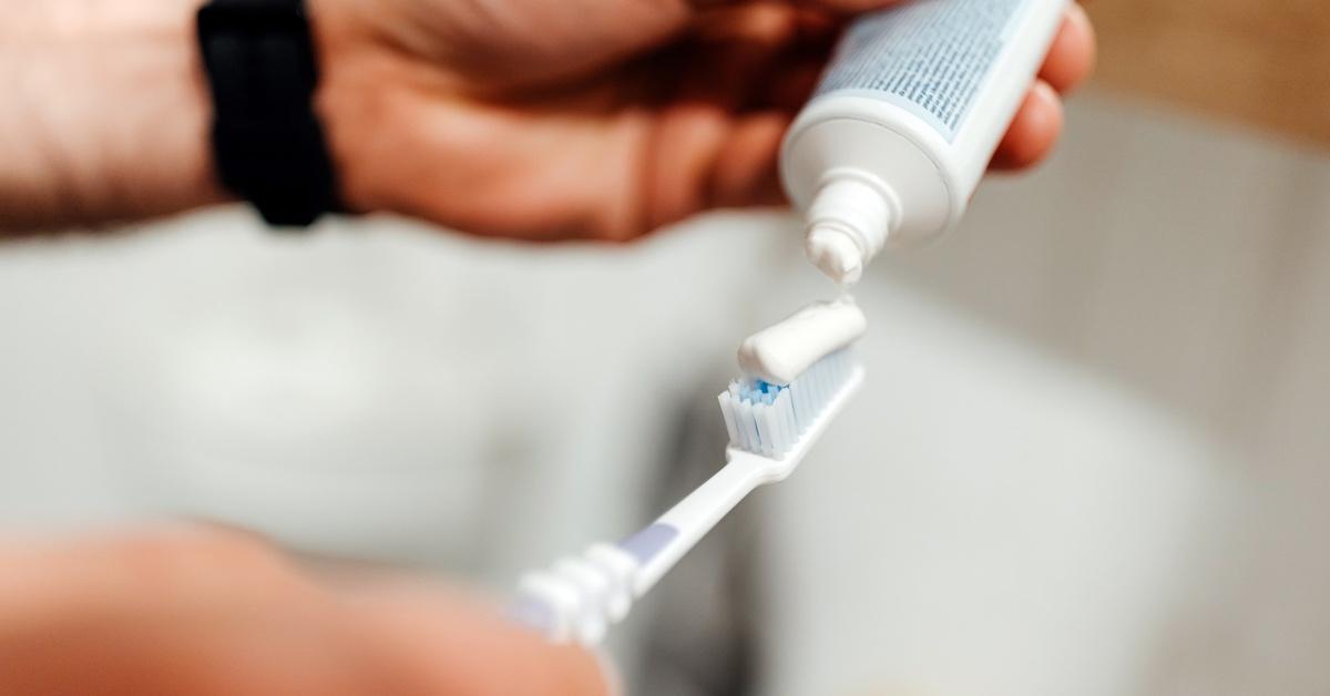 Why You Should Avoid Fluoride in Toothpaste, Explained