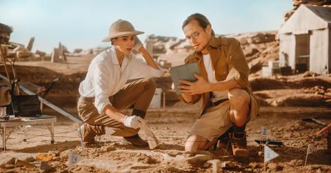 Two archaeologists at work (Representative Image Source: Getty Images | gorodenkoff)
