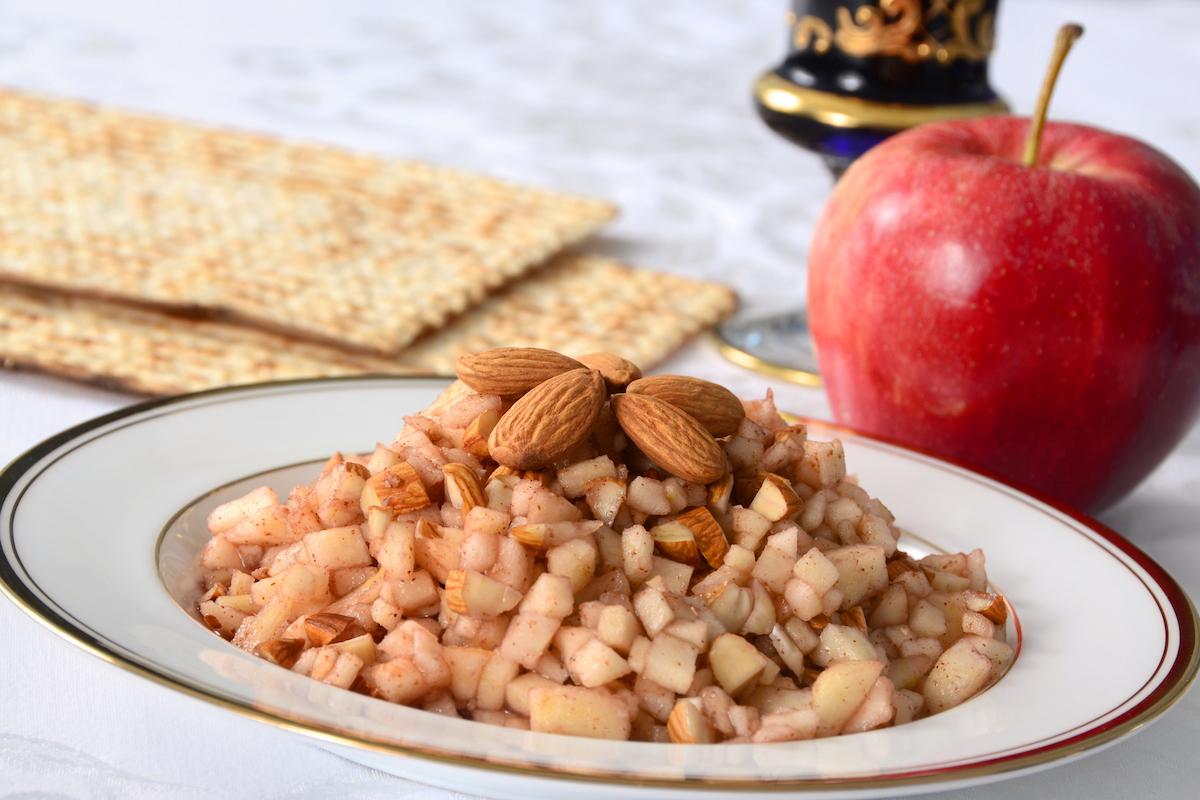 Charoset and an apple